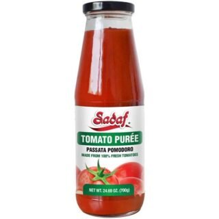 Sadaf Tomato Puree in a 700g pack, perfect for cooking.